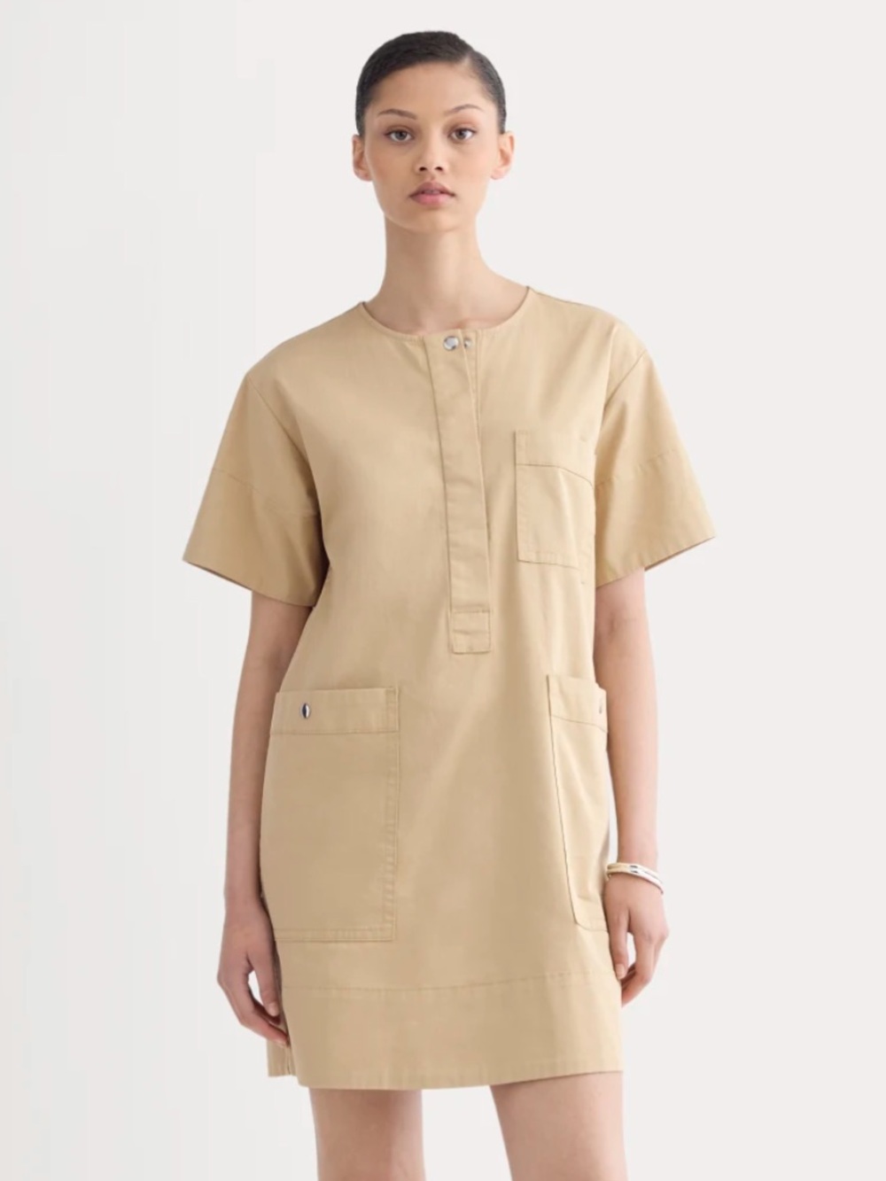 Everlane Safari Mini Dress, Size: L
Color: Classic Khaki